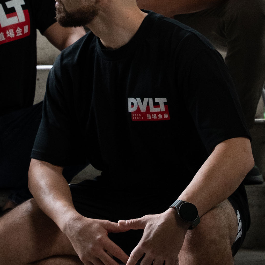 DVLT Essentials Emblem Regular Tee